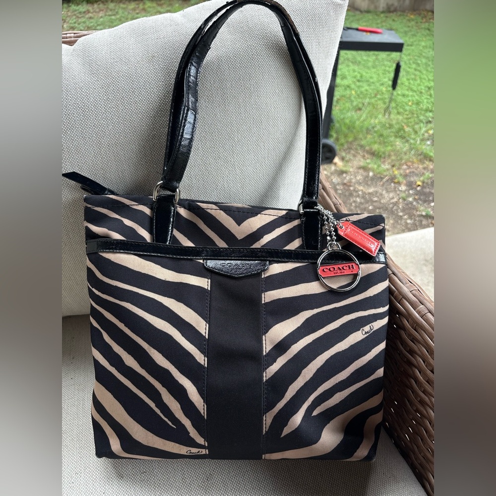 Coach cheetah print tote